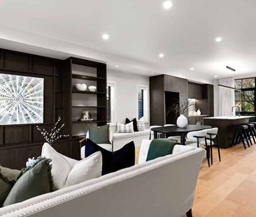 Brand New High-Spec 3 Bedroom Townhouse - Photo 3