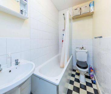 Studio to rent - Photo 6