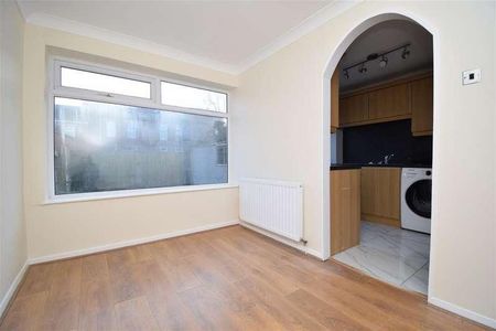 The Sycamores, Horbury, WF4 - Photo 4