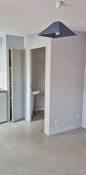 A LOUER Studio 50000 Saint-Lô proximité GROUPE FIM/IUT 1 pièce 18.29 m² - Photo 1
