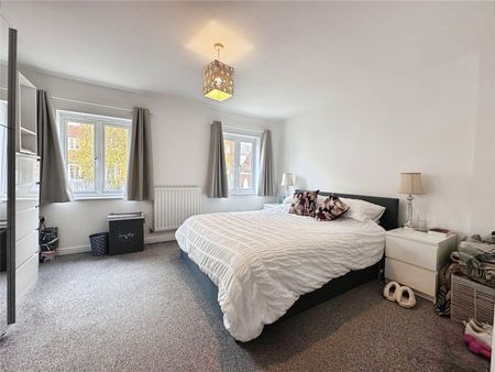 3 bedroom house to rent Pomeroy Crescent, Hedge End, Southampton, SO30 - Photo 3