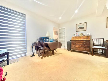 Warwick Road, Twickenham, TW2 6SW - Photo 5