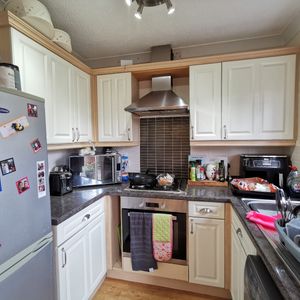 3 bedroom house to rent - Photo 2