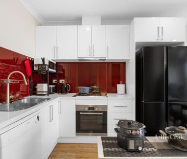 2/372 Burwood Highway, Burwood - Photo 1
