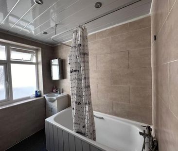 House share to rent - Photo 4