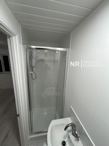 Detached house to rent - Photo 4