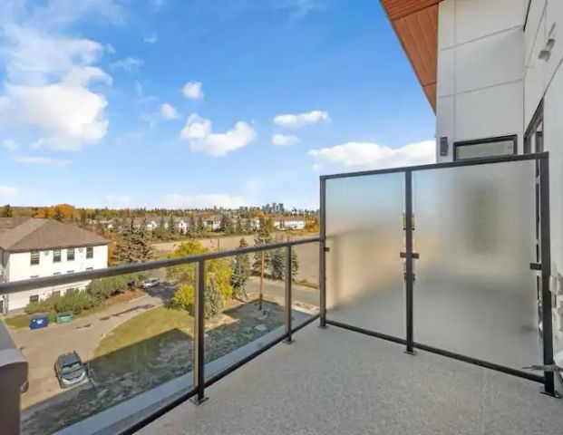 Brand New Modern 1 Bedroom + Den Condo in Prestigious Currie Barracks | 370 Dieppe Drive Southwest, Calgary - Photo 1