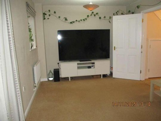 Darling Close, Swindon, SN3 - Photo 1