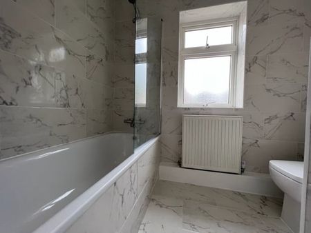 Highfield Park - Photo 4