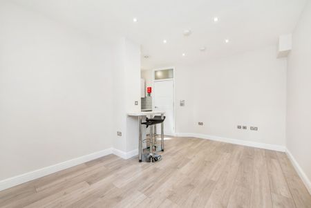 Studio to rent - Photo 3