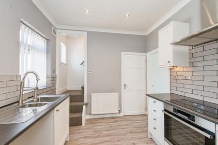 2 bedroom terraced house to rent - Photo 5