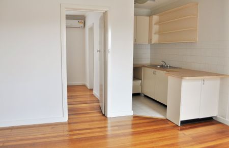 AFFORDABLE ONE BEDROOM LIVING - Photo 3