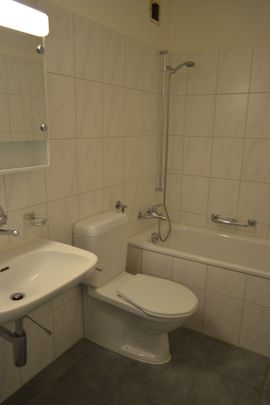 Attraktive 2-Zimmerwohnung mit Balkon in Winterthur - Photo 1