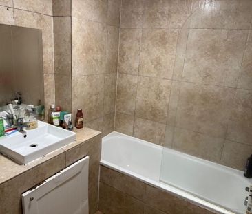 Room in a Shared Flat, Craignish Avenue, SW16 - Photo 4