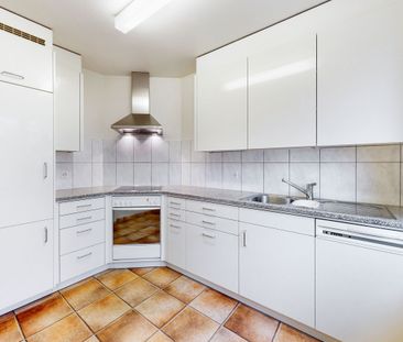 Family-friendly and central! - Photo 1