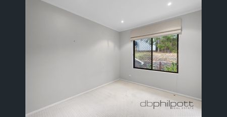 GREAT FAMILY HOME! - Photo 5