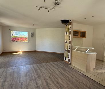 Location Maison 6 pièces 144m² - Photo 2