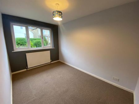 3 bedroom end of terrace house to rent - Photo 5