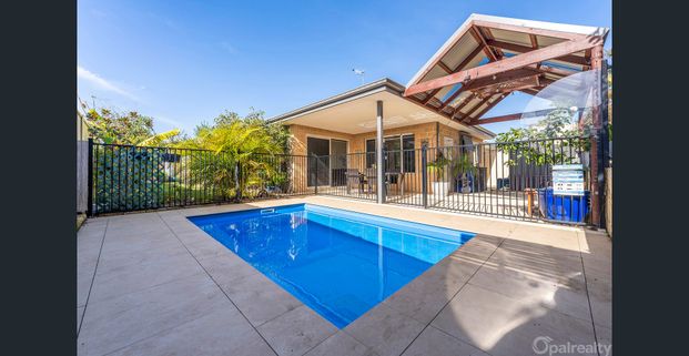 34 Ashwood Parkway, Lakelands, WA 6180 - Photo 1