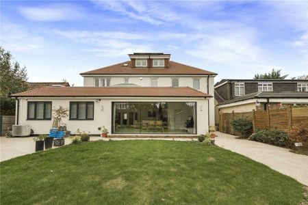 5 bedroom detached house to rent - Photo 5