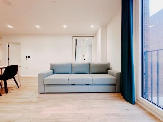 1 Bedroom 1 Bathroom Flat505 - Photo 1