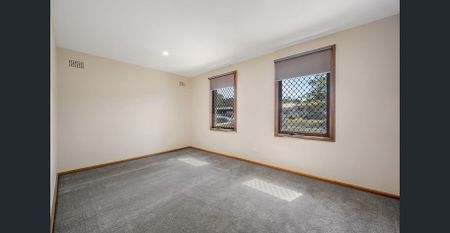 Convenient Location - Photo 3