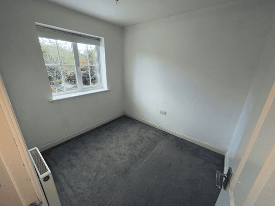 Kesteven Road, West Bromwich, B71 - Photo 1