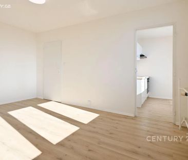 Pronájem bytu 1+1 26 m² - Photo 1