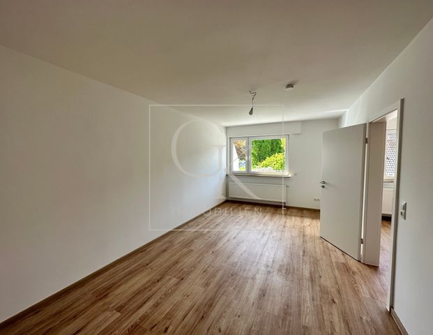 Erstbezug nach Modernisierung von lichtdurchfluteter OG-Wohnung mit großem Balkon - Photo 1