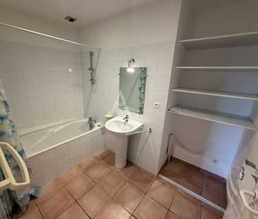 Location Appartement 3 pièces 64m² - Photo 3
