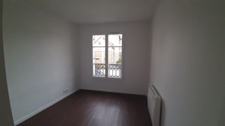 location Appartement F4 DE 90.13m² À VERSAILLES - Photo 3