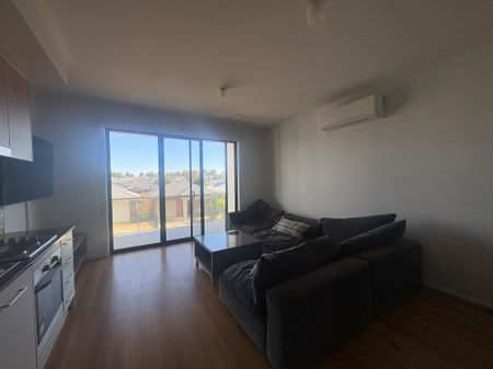 Modern 2-Bedroom Townhouse In Munno Para! - Photo 3