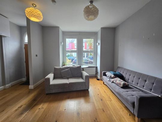 3 bedroom flat to rent - Photo 1