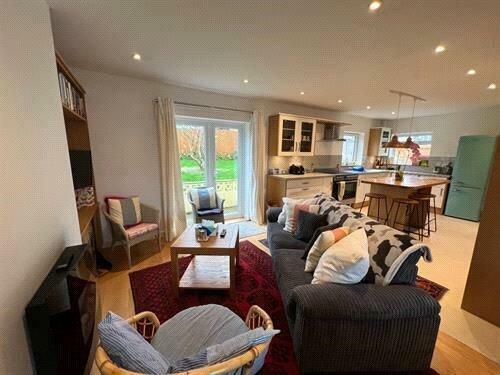 Torpoint, Torpoint, PL11 - Photo 1