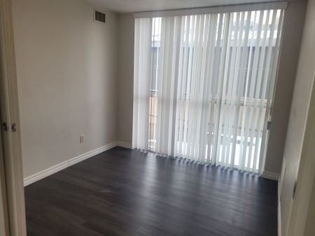 For Lease - 285 Enfield Place Unit# 209, Mississauga, Ontario - Photo 3