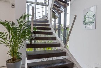 5 bedroom luxury Villa for rent in Marbella, Andalusia