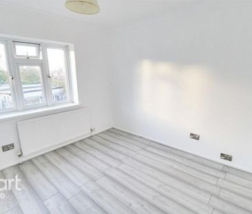 3 bedroom end of terrace house to rent - Photo 6