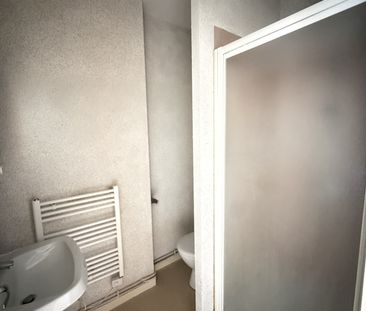Location Appartement 2 pièces 32m² LA FERTE MACE 61600 - Photo 4