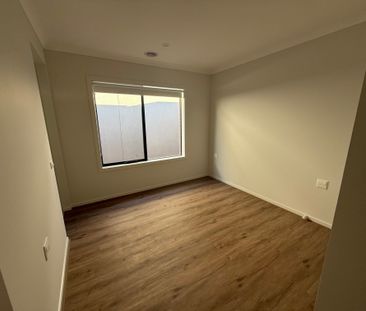 Manor Lakes - Photo 2