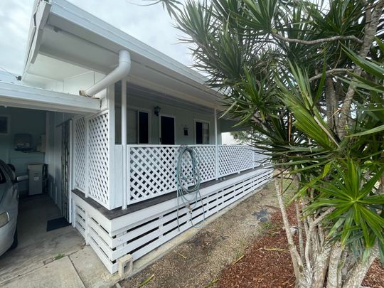 EASY LIVING - Photo 1