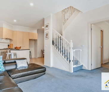 Modern Living in a Prime Glenroy- Location - Photo 3