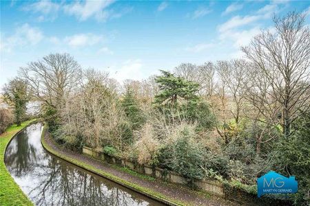 Green Lanes, London, N21 - Photo 2