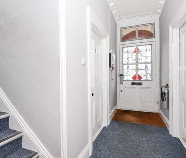 Washington Road, South Woodford, E18, Property for rent - Photo 2