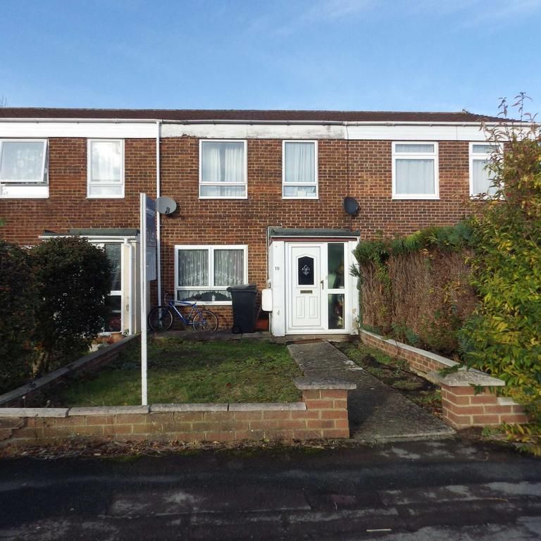 3 bedroom terraced house to rent - Photo 1