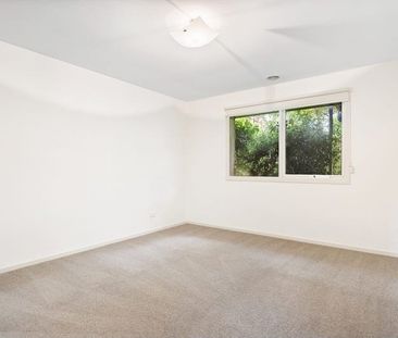 Spacious Family Home - Photo 3