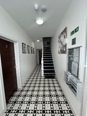 Studio Flat, Mountview Road, N4 - Photo 1