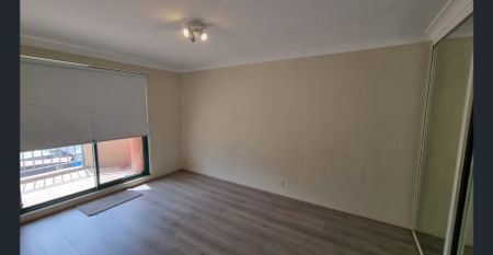 This 2 bedroom highrise apartment in the heart of Bankstown - Photo 4
