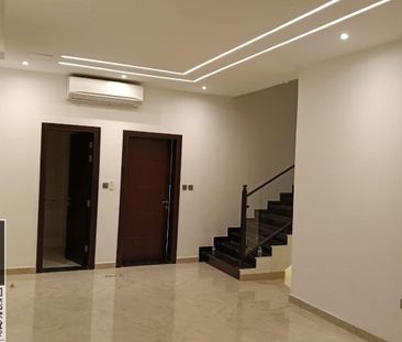 Charming 5 BR Townhouse in Al Zaheya Gardens with - Photo 1