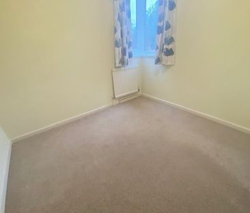 Hobart Crescent - Photo 3