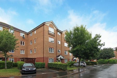 Varsity Drive, TW1, London - Photo 2